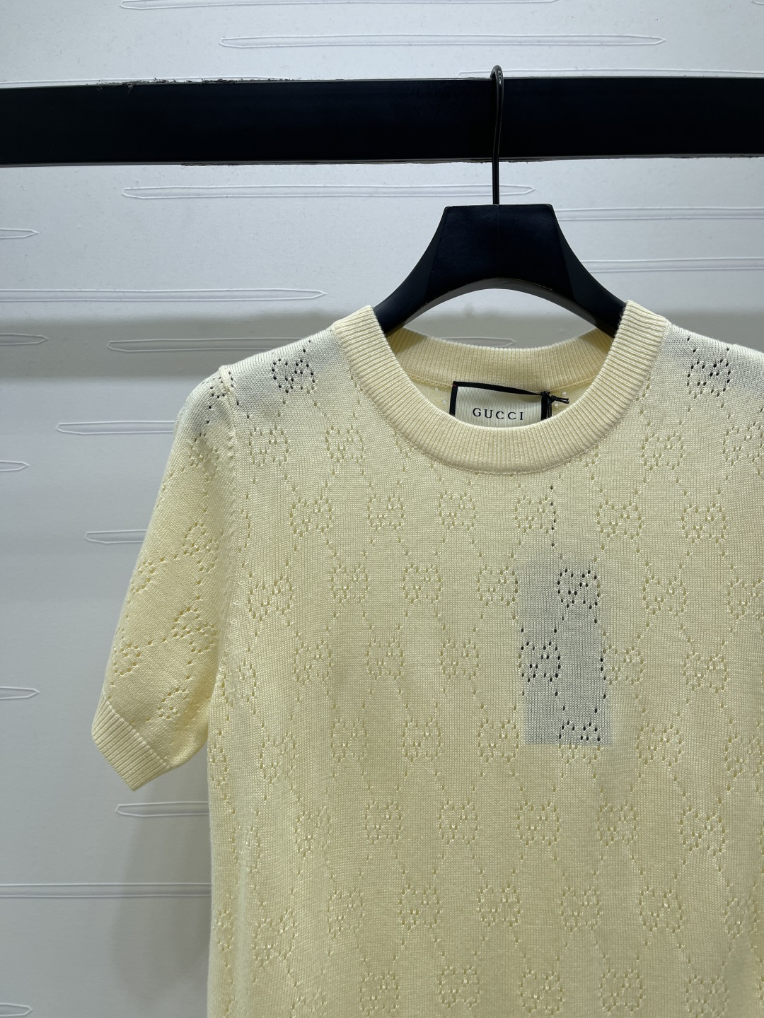 Women's short sleeves